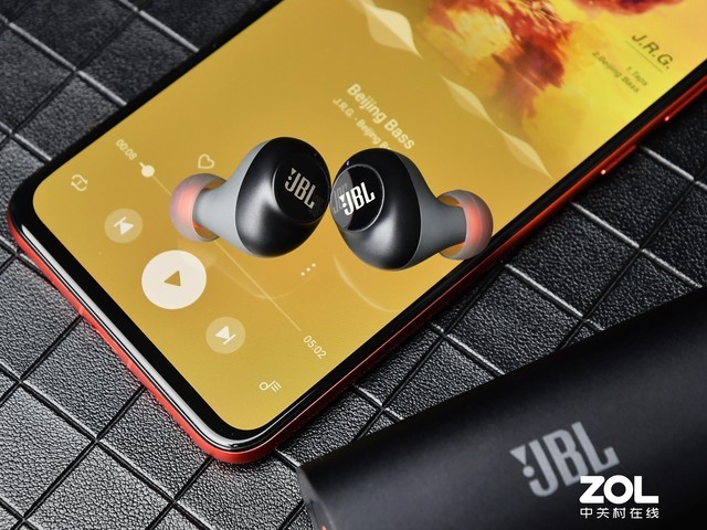 轻如羽翼 自由聆听 jbl c230tws真无线耳机评测