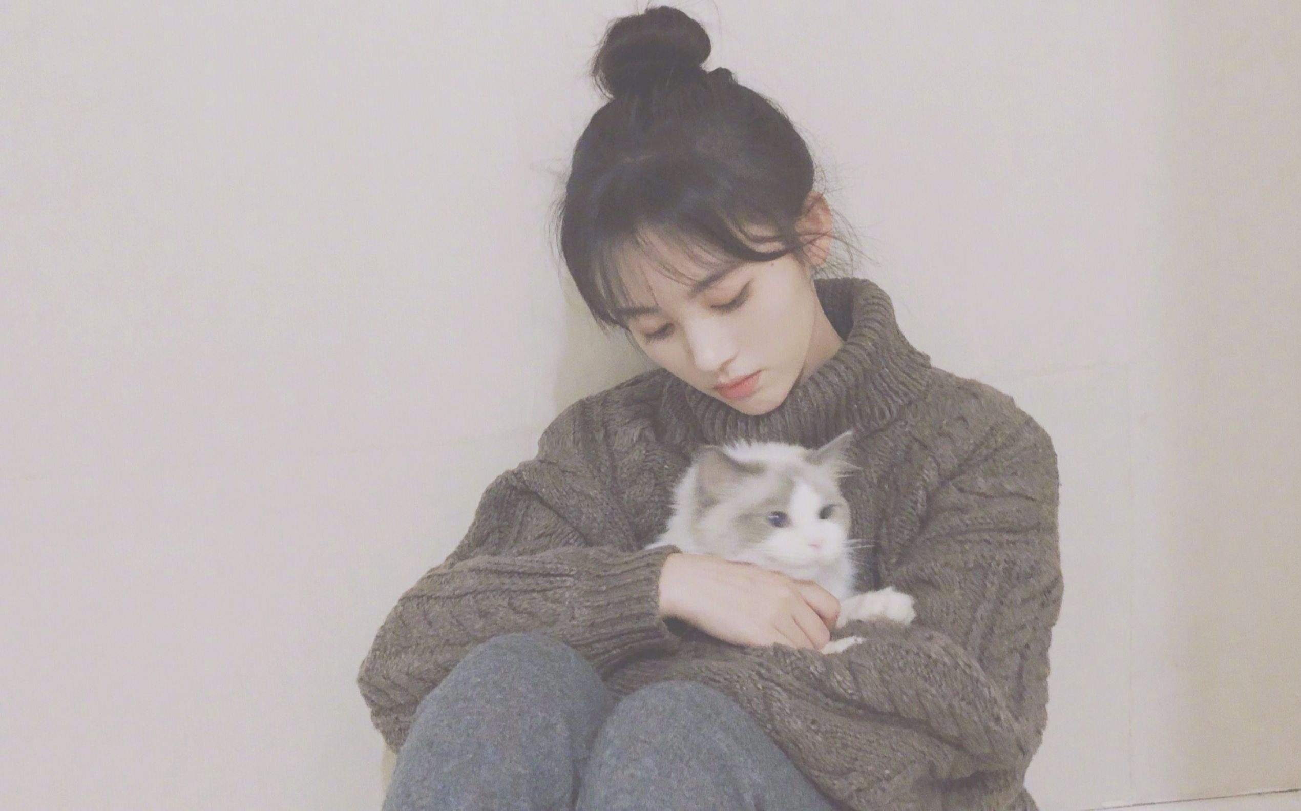 鞠婧祎:可盐可甜,长得精致,还带着一点古风的感觉