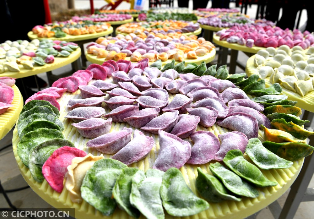 河南夏邑:扶贫日里饺子香