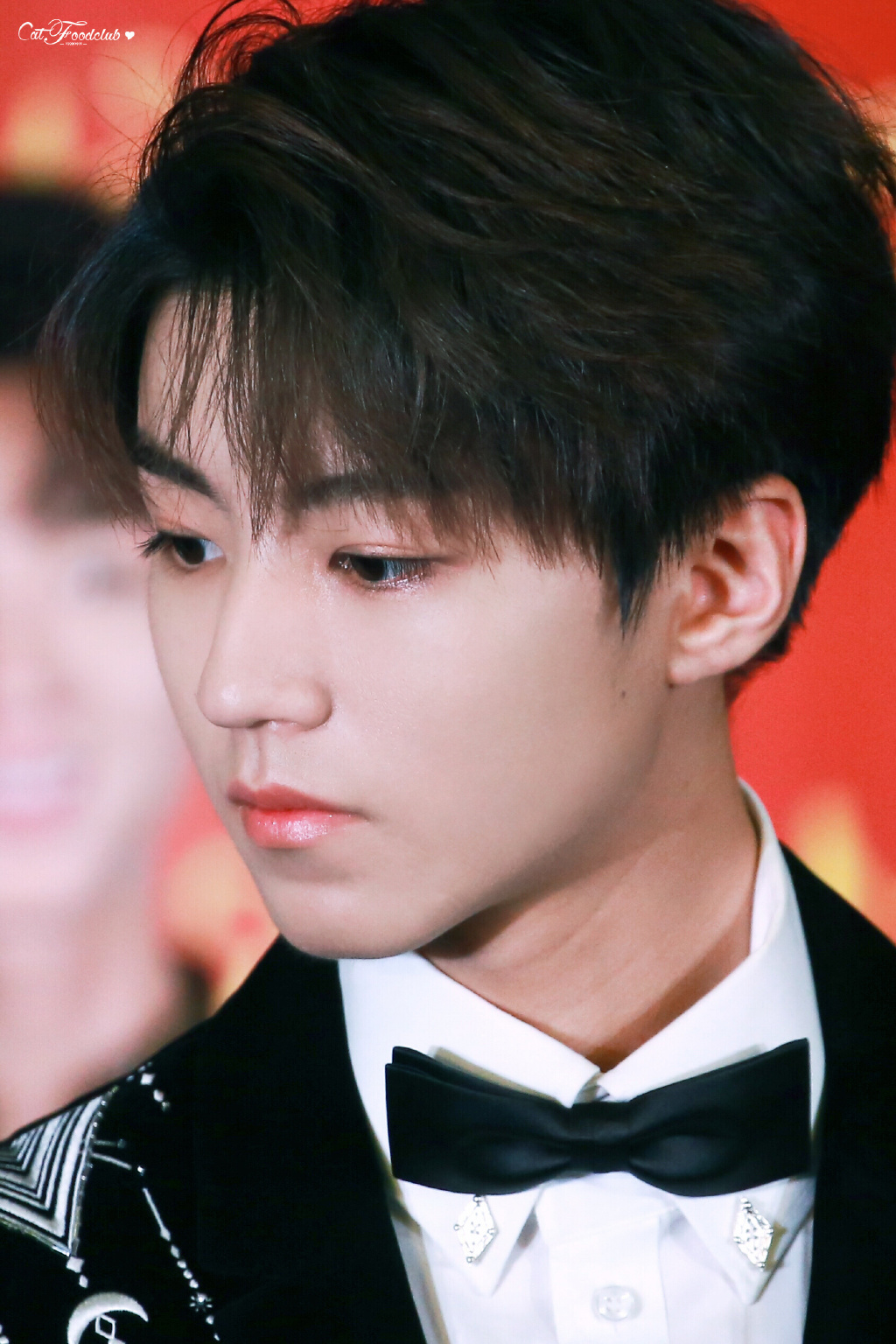 王俊凯吐舌头可爱到犯规,想把全世界的美好都给你