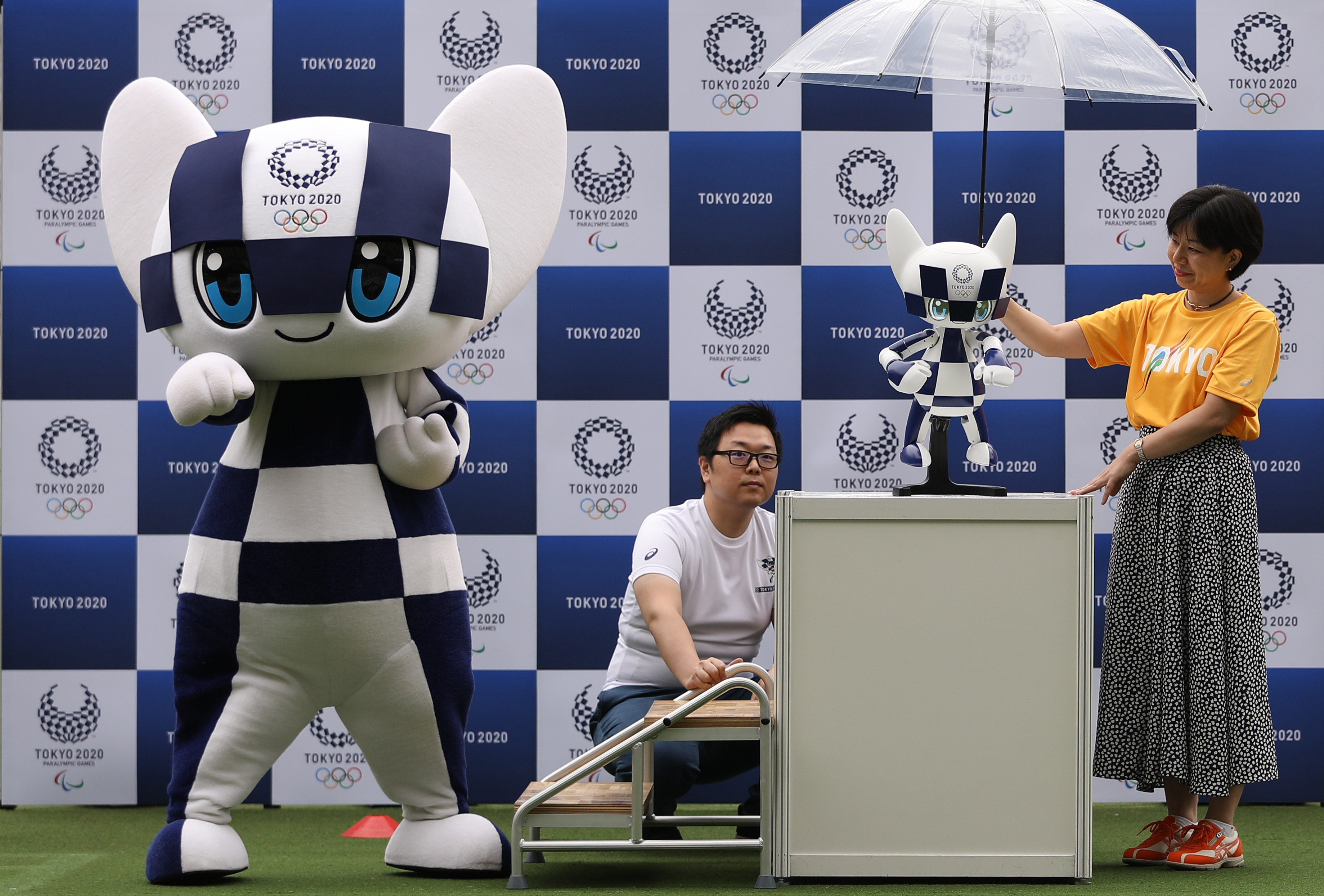 奥运会—东京奥运会及残奥会吉祥物机器人亮相(6)
