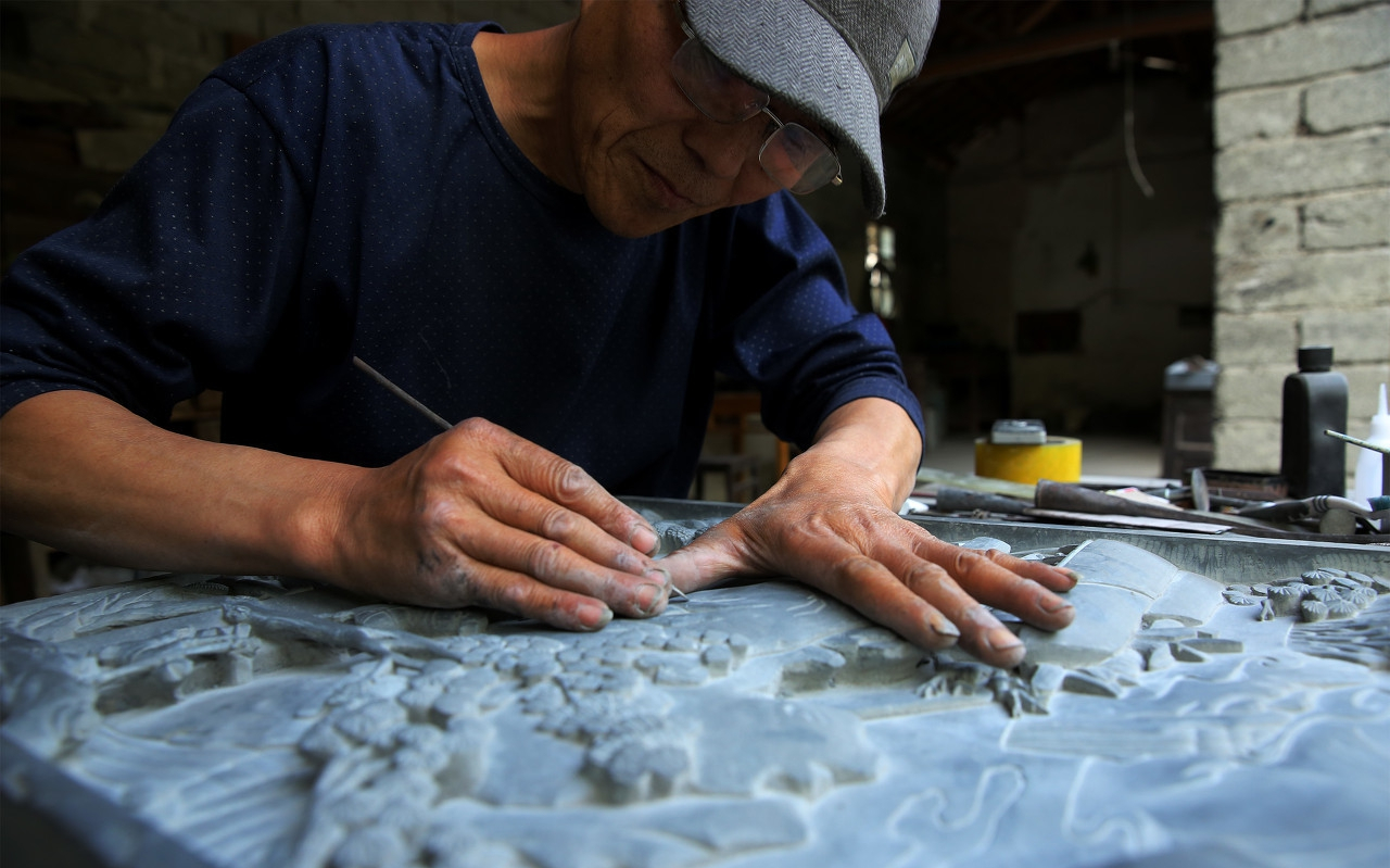 安徽省黟县西递叶村民间工匠,徽州石雕大师方如金雕刻的"兰亭序"石雕