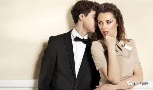 阿飞命理:女人墓库运是什么意思?墓库也是八字中重要的一部分