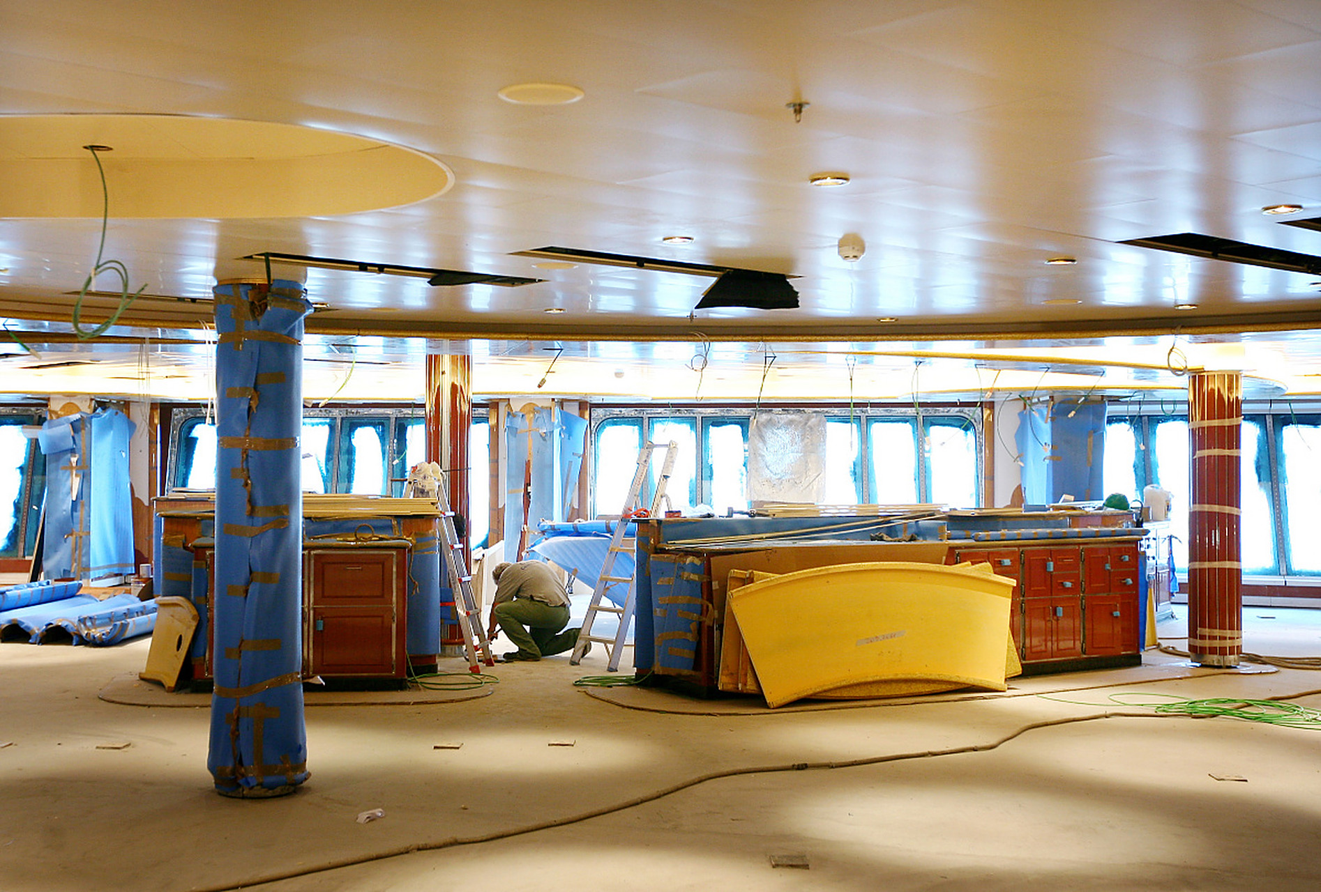 果断解雇了保姆,从此老杨过上了平静的生活