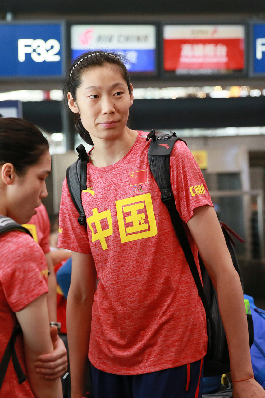 然而,国家队新宠王云璐以速度制霸赛场,朱婷能否迅速适应,重返巅峰