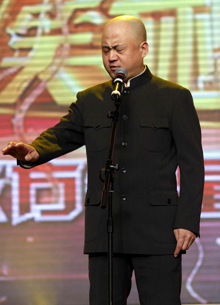 李金斗带徒弟给师傅拜年,师傅两个字评价 李金斗的师傅是赵振铎先生