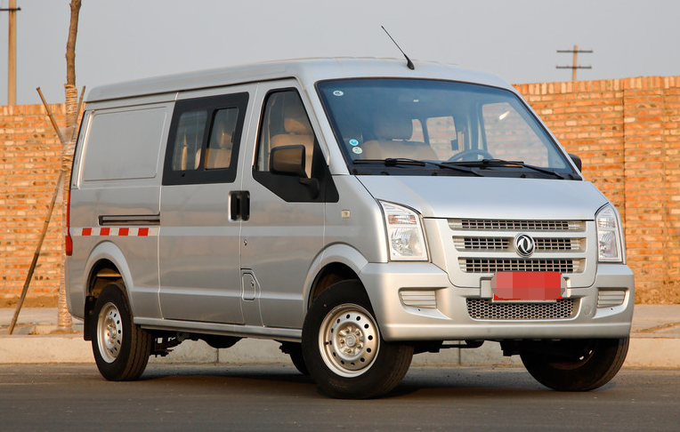 东风小康c35,九零后时尚小哥哥的"心头好",外观非常大气!