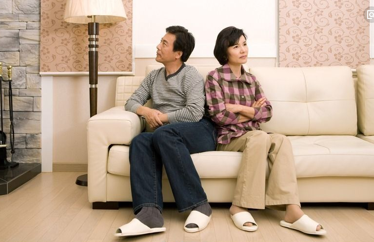 中年夫妻,离情人节真的越来越远了吗?