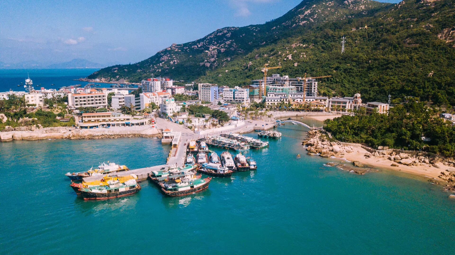 私藏在深圳旁边的外伶仃岛美翻了,海鲜好吃人还少