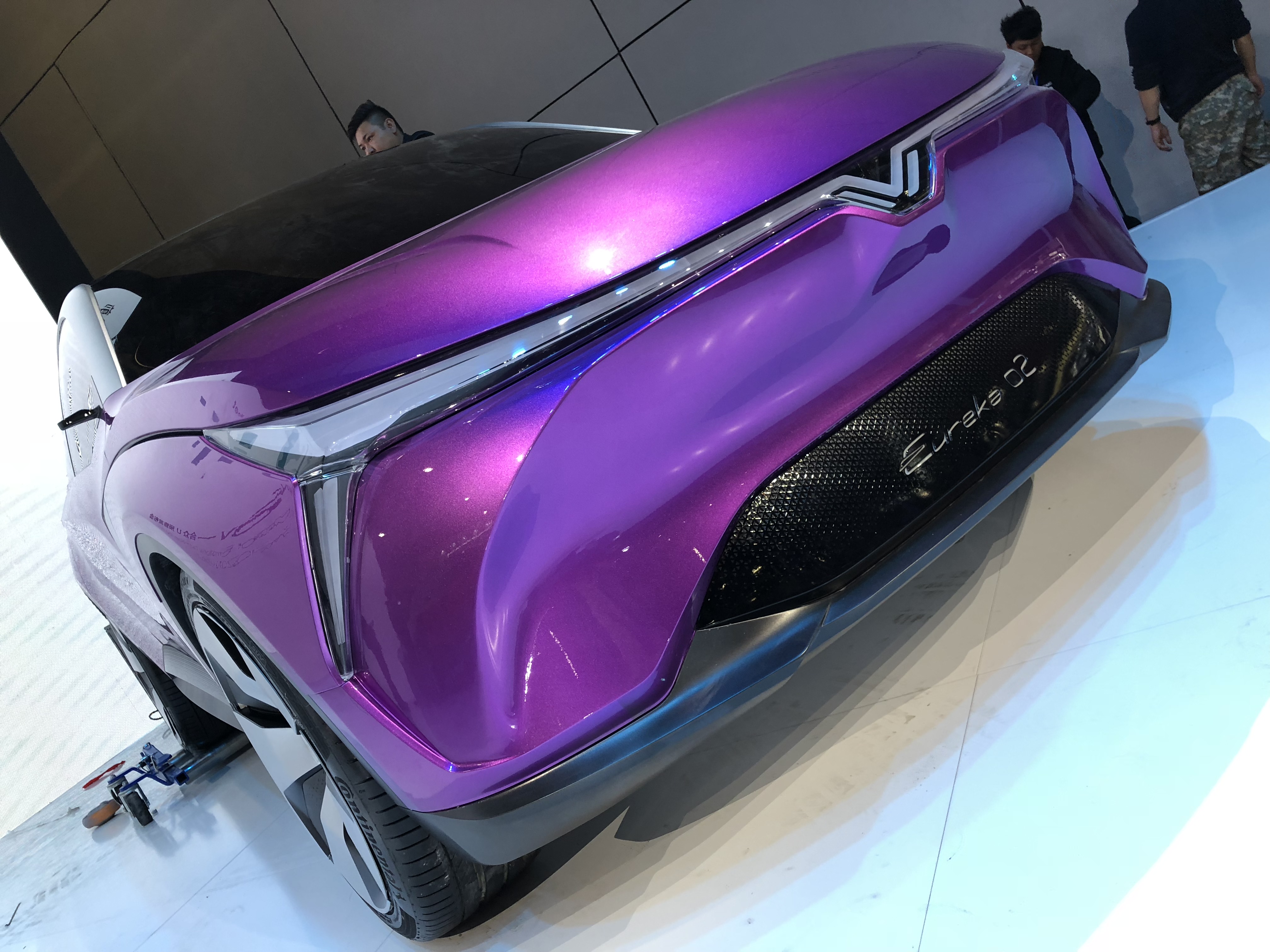 合众汽车全新概念车eureka 02亮相上海车展.新车基于全新平台打造.