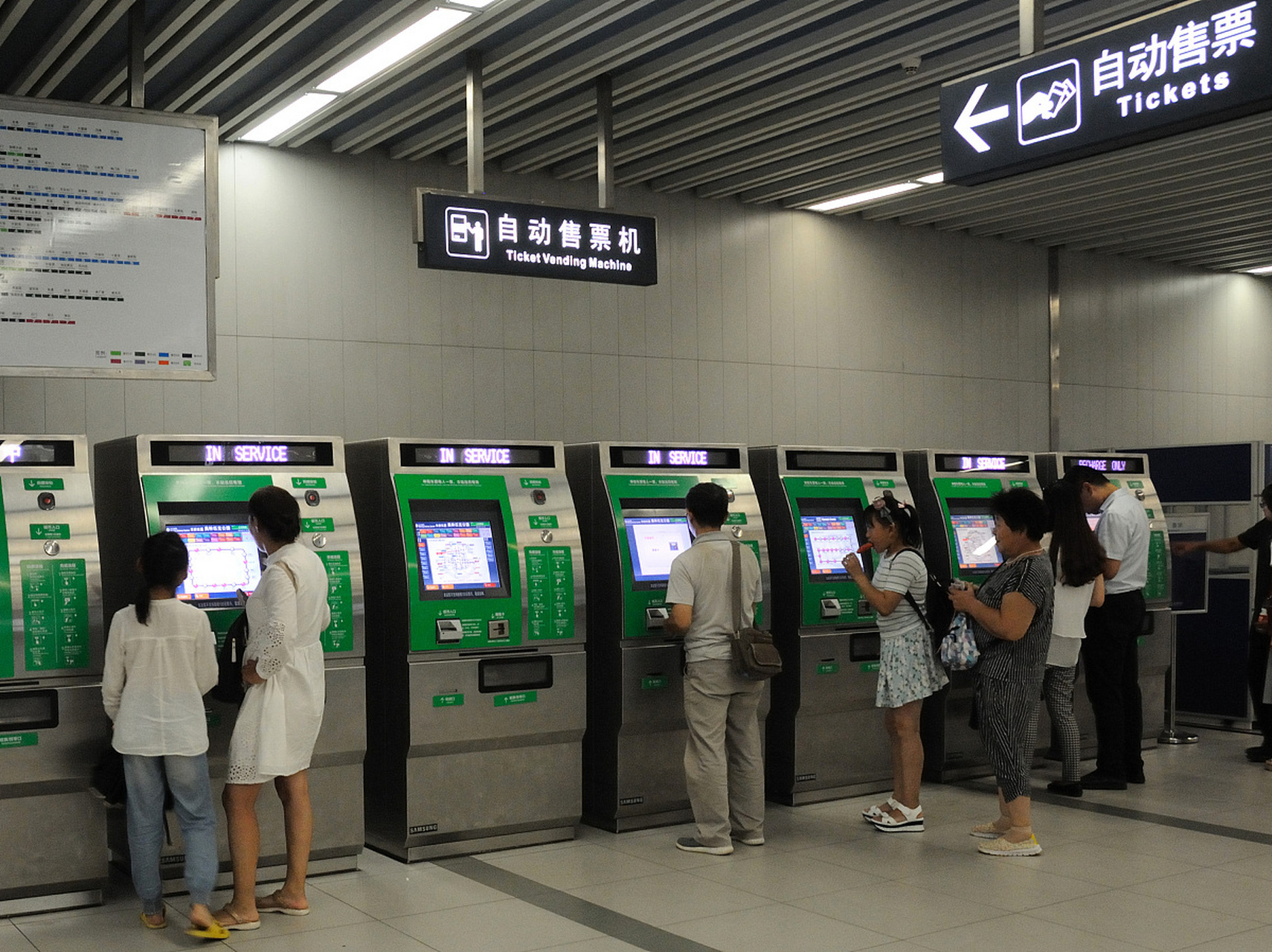 上海地铁进站后立刻出站需要收费3元,明显不合理,属