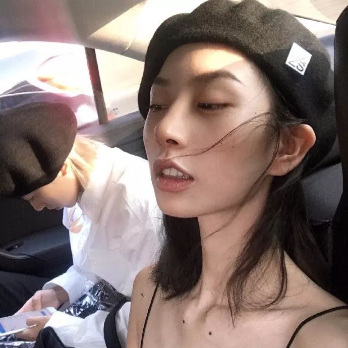 头像 | 灯红酒绿蒙蔽眼 粗茶淡饭见人心