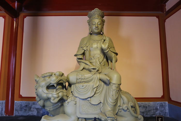 象征大智慧的文殊菩萨,在经典记载中是一位真实的历史人物