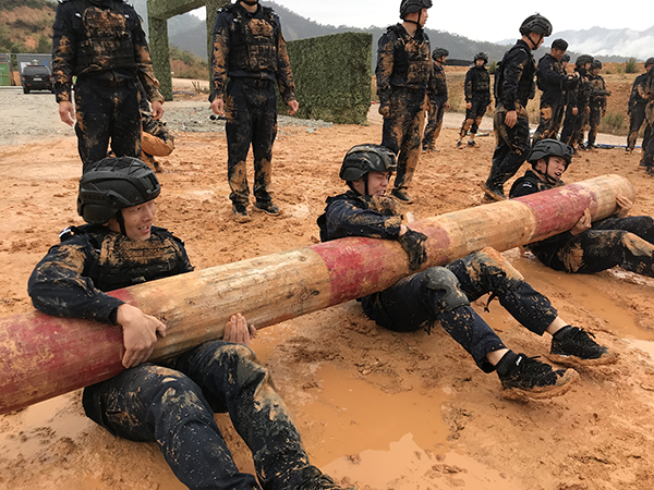 魔鬼周极限训练广州特警练为战战必胜