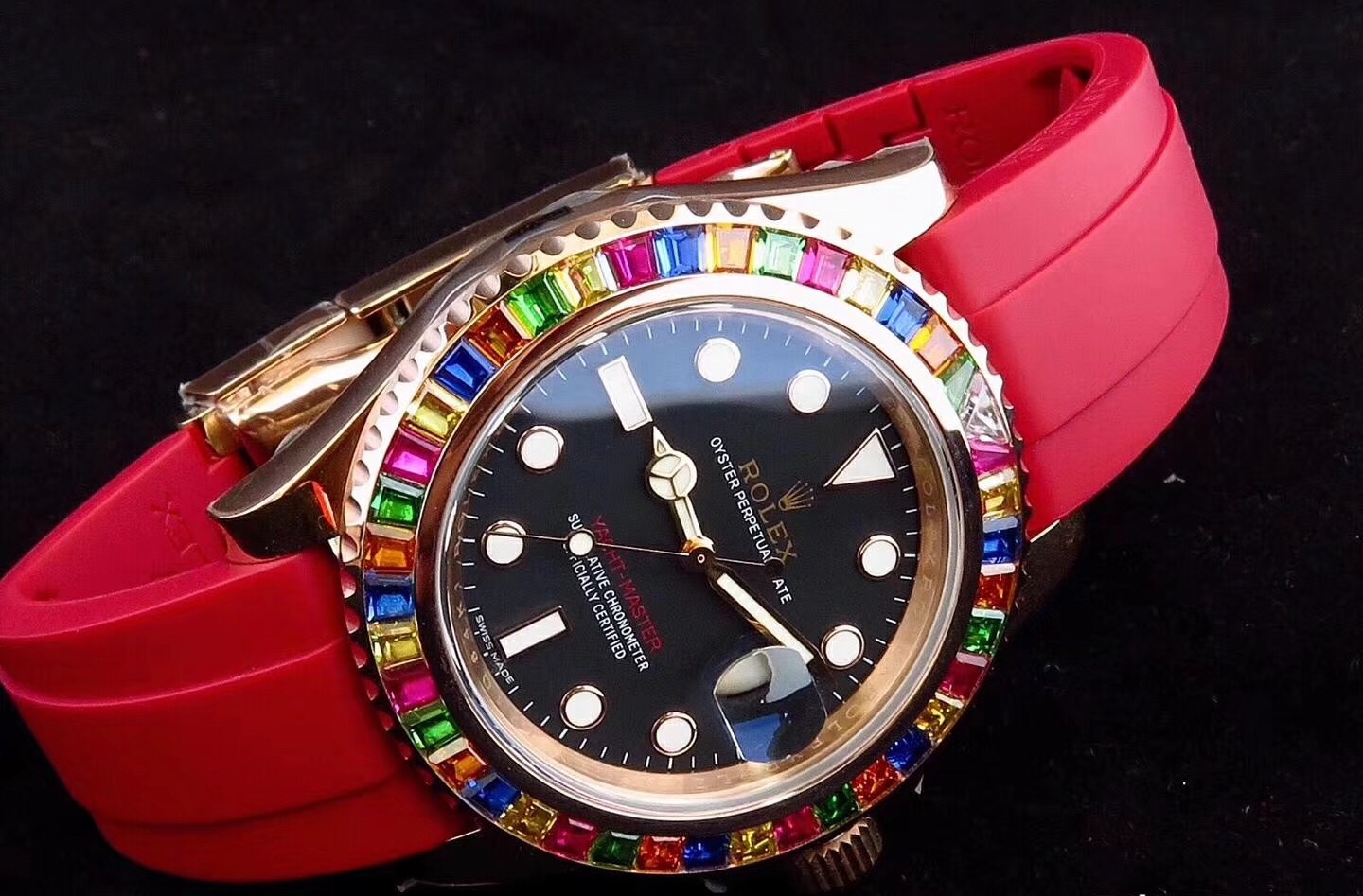 玩转彩虹"小清新"品鉴劳力士游艇系列腕表