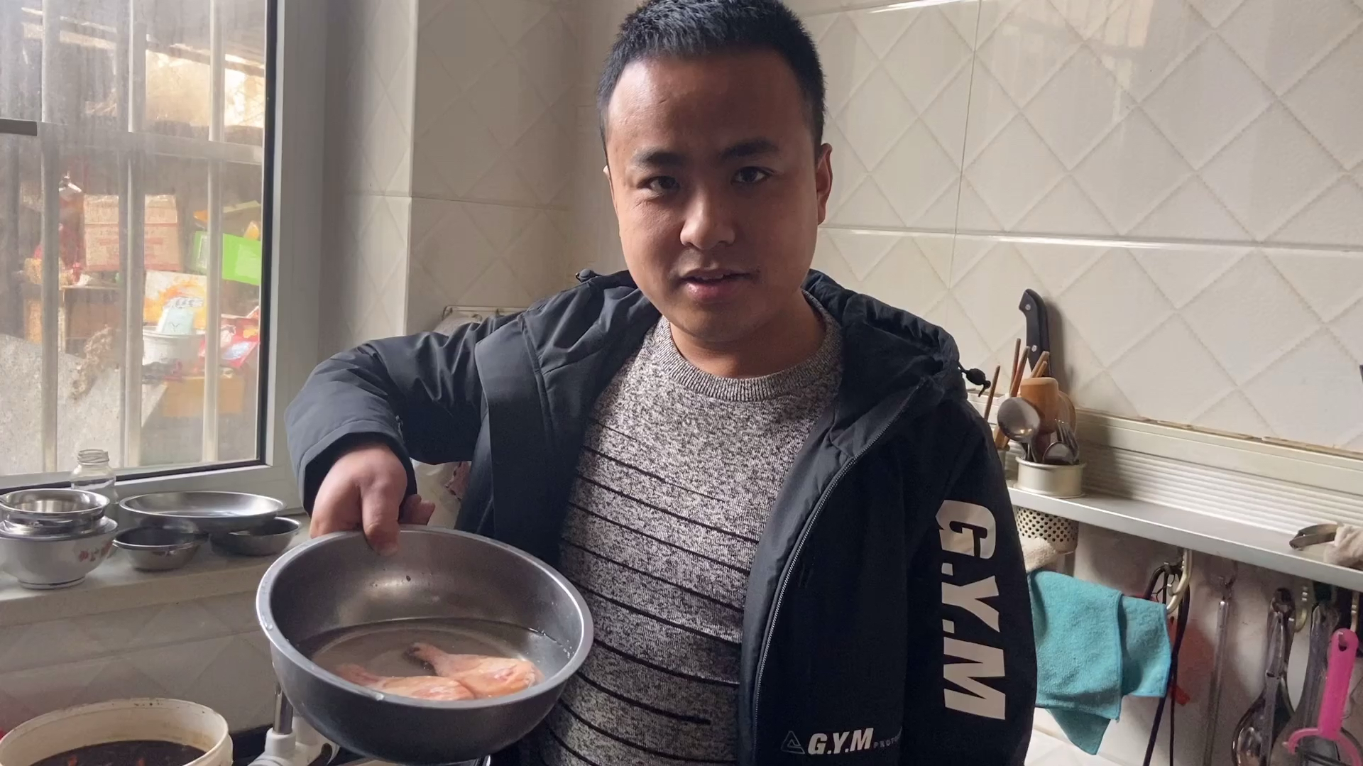 鸡丝汤面,2分钟学会,大人小孩都爱吃,营养又美味