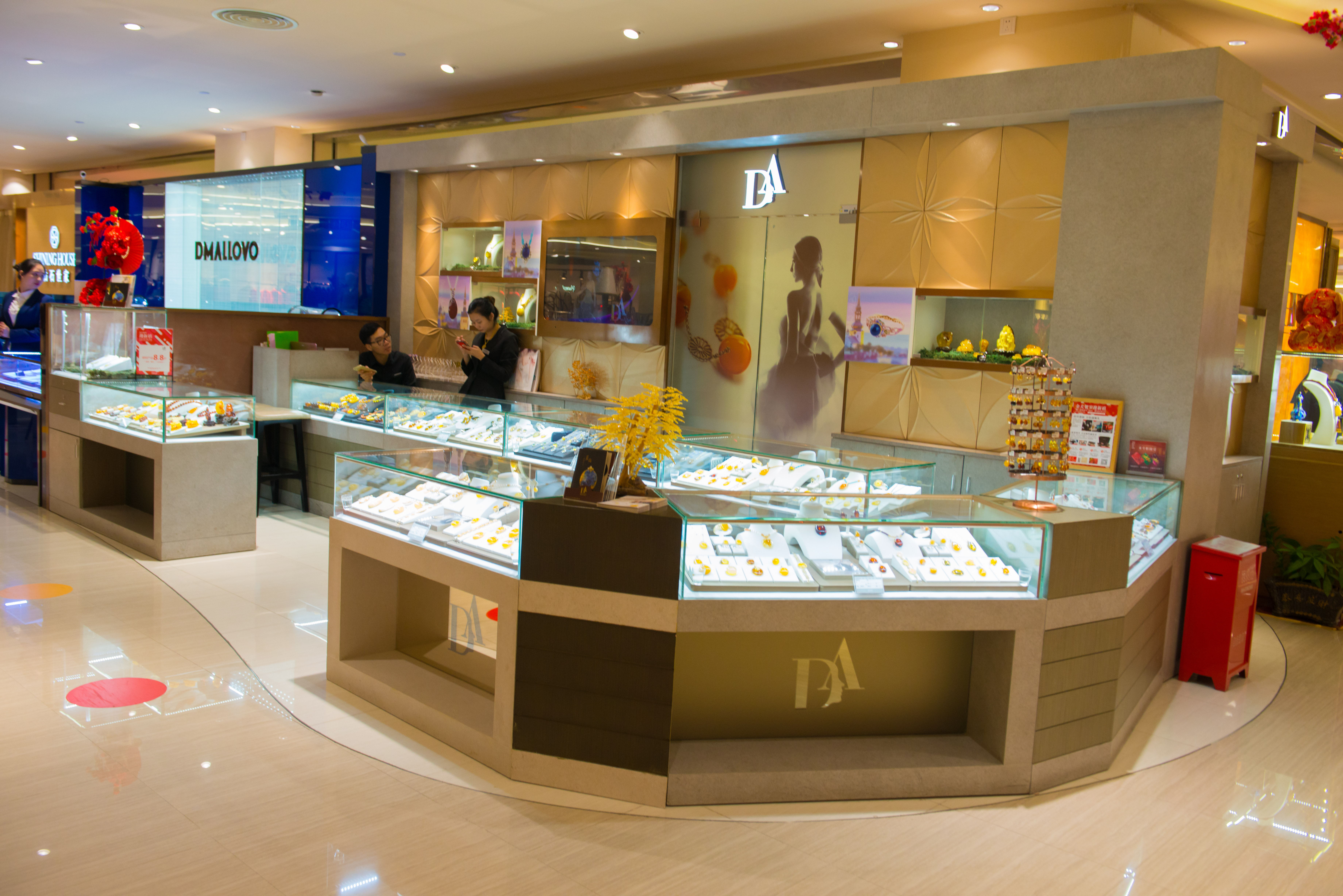 合格的展柜要有什么特征