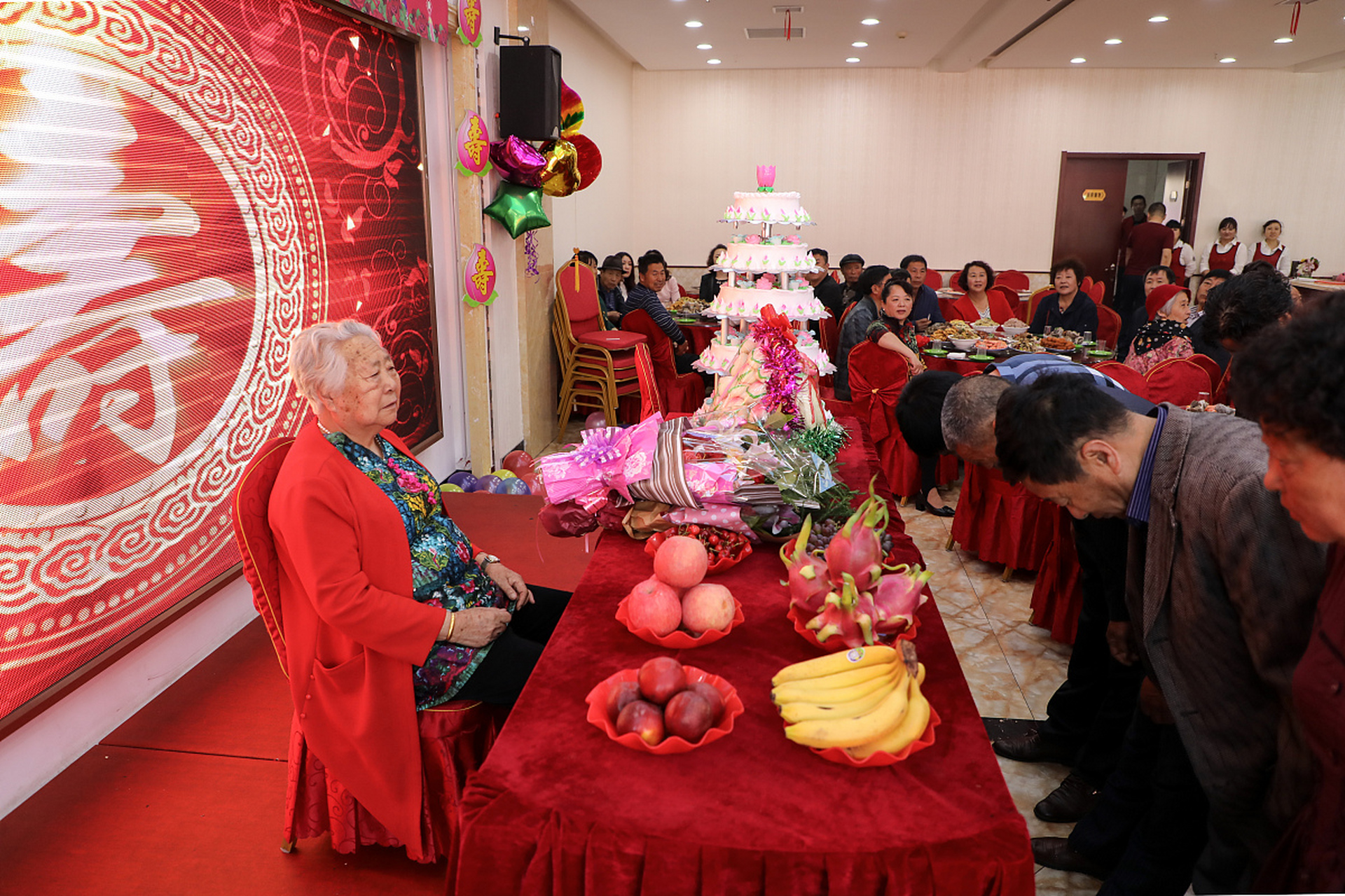 天公寿——天公是广东民间对"玉皇大帝"的俗称,天公生日就是正月初九