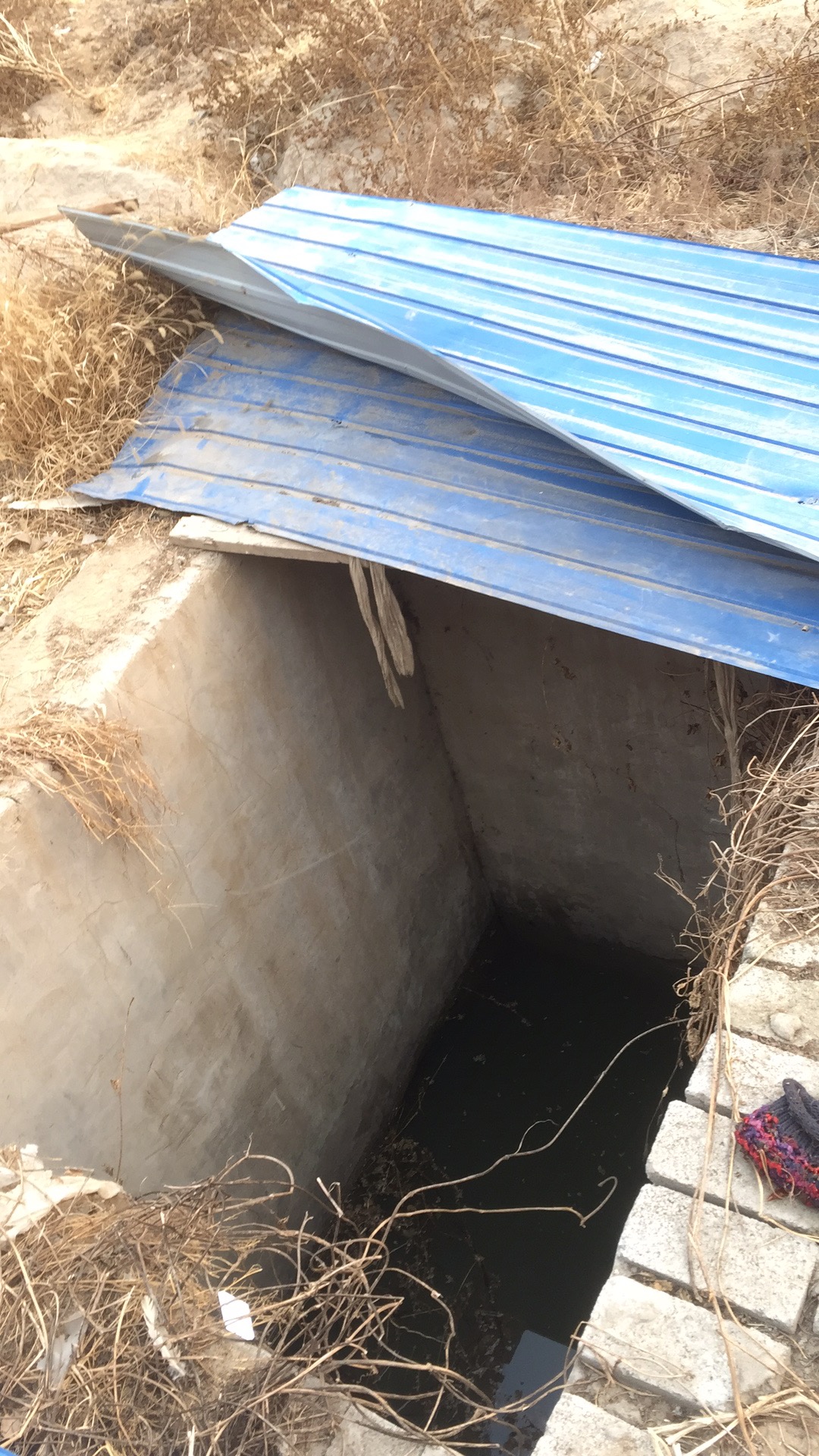 涿州七旬老太殒命废弃下水道