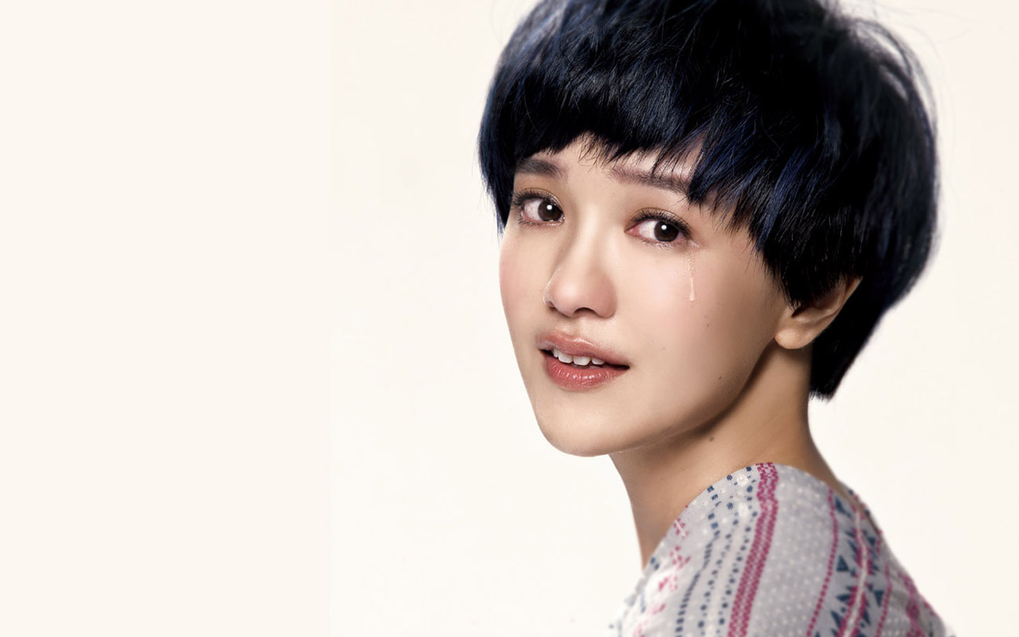 郭采洁被称为短发女王 喜欢她吗?