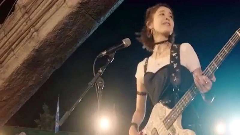 邓伦太苏了!一首《年少有为》唱到心跳加速,每