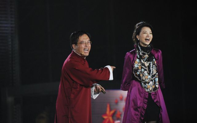 欢乐中国行火到没朋友, 董卿 费翔 谢霆锋 周慧 田震 胡彦斌 汪峰齐聚