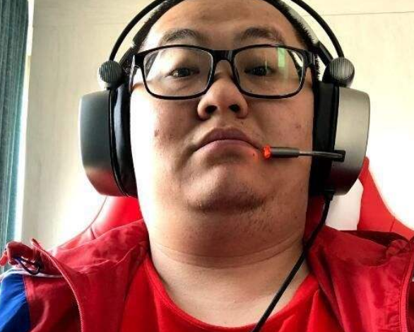 周淑怡首次透露男友身份,开玩笑说是孙笑川,她老爸的反应太真实