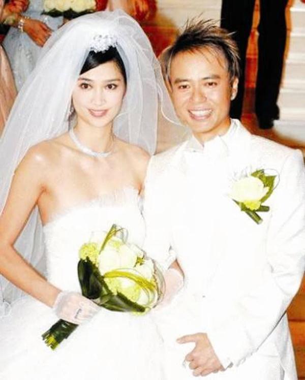 19岁时认识了李克勤,33岁为爱退圈步入婚姻,儿子名字很独特!