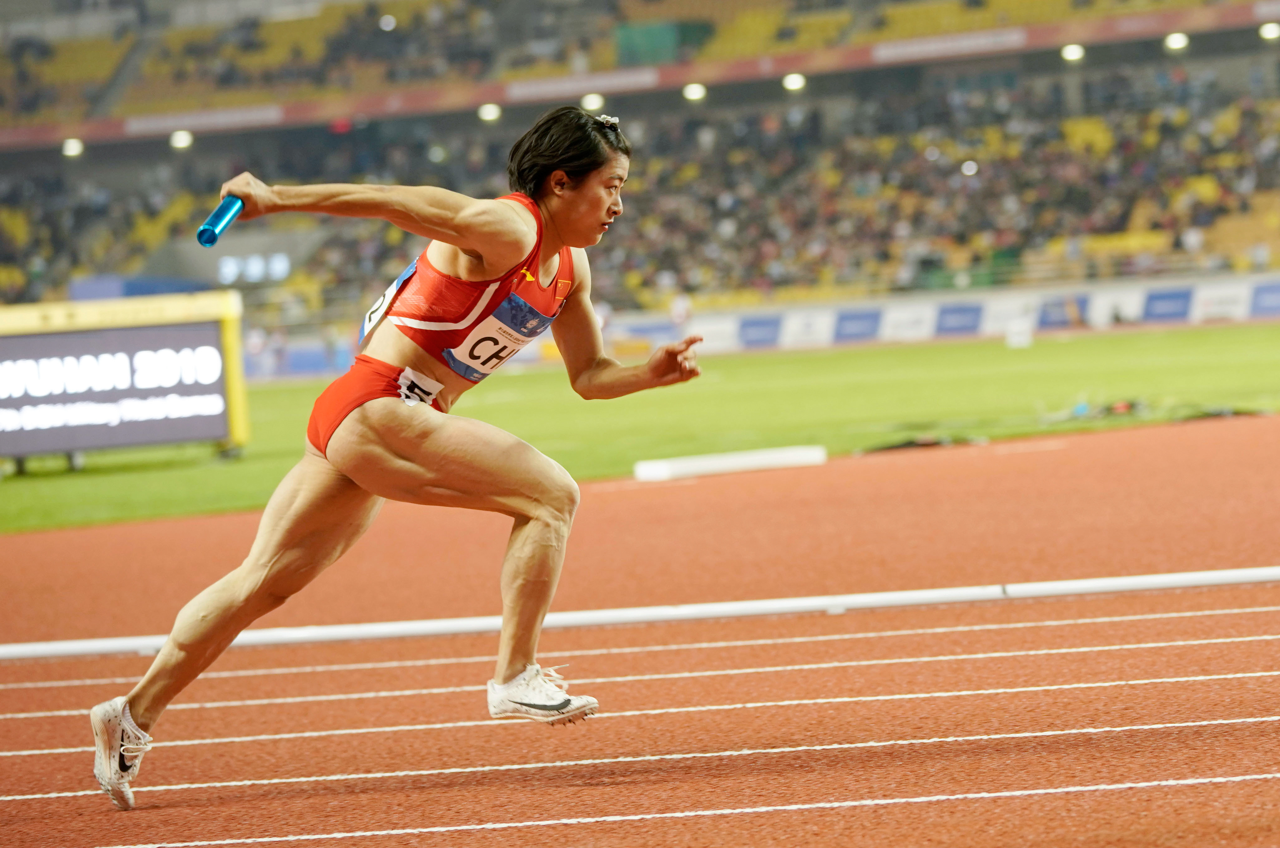 田径——中国队获女子4×100米接力亚军