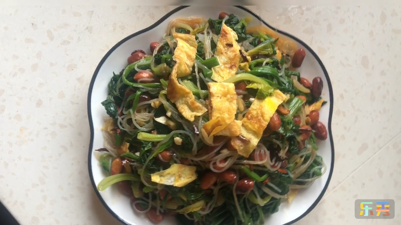 凉拌粉丝菠菜这样做超级美味