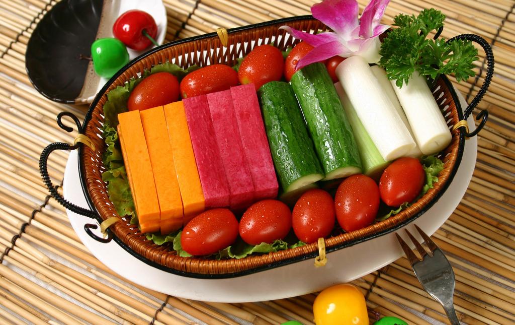 吃火锅时,这3种食材最好不要点,又贵又不实惠,老板看了会偷笑