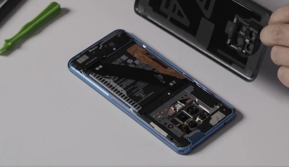 k30 pro还未发布就已经被拆解了:总算用上了线性马达,双层主板