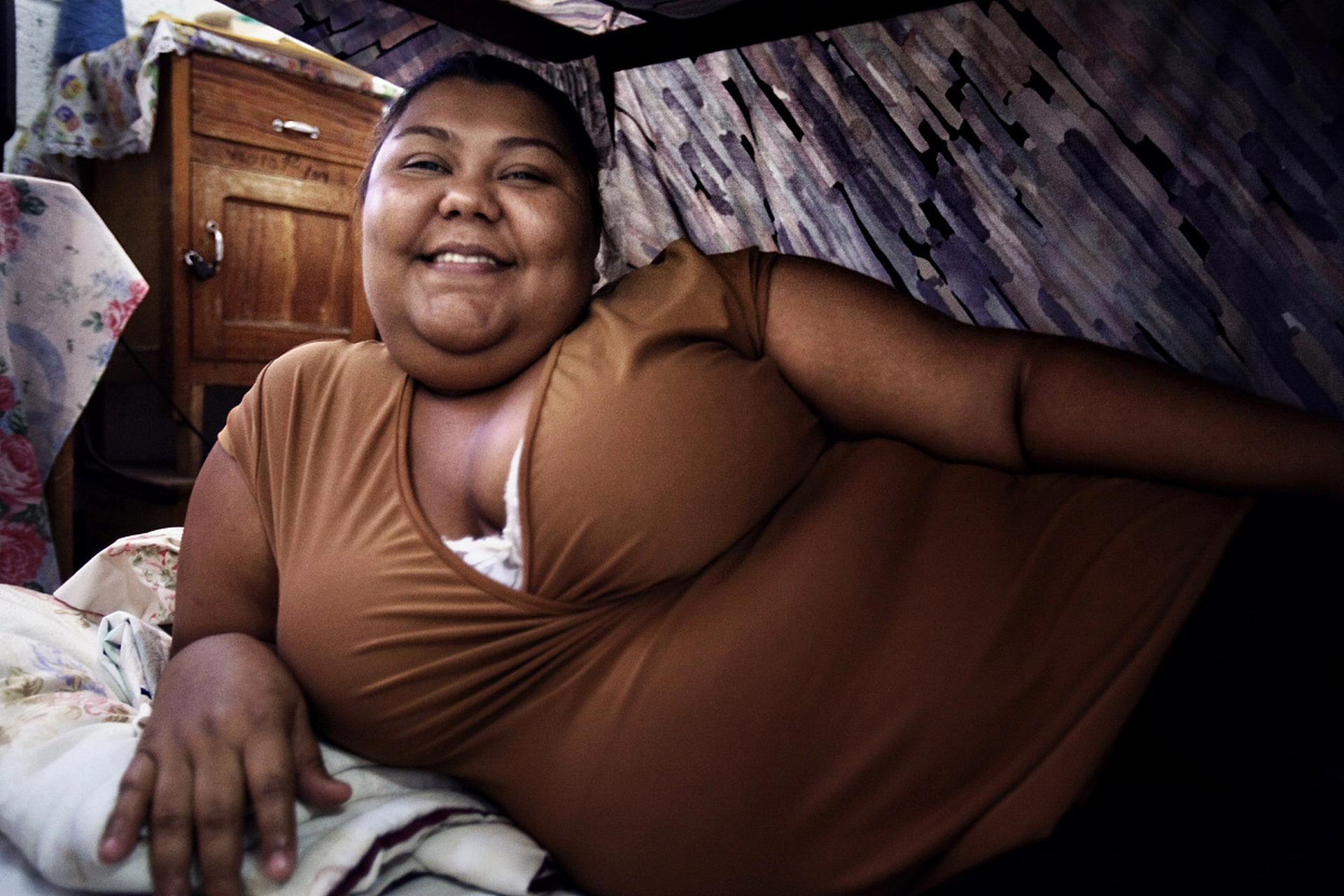 世界上最胖的女人,咱们中国爷们有相中的吗?[坏笑]#搞笑