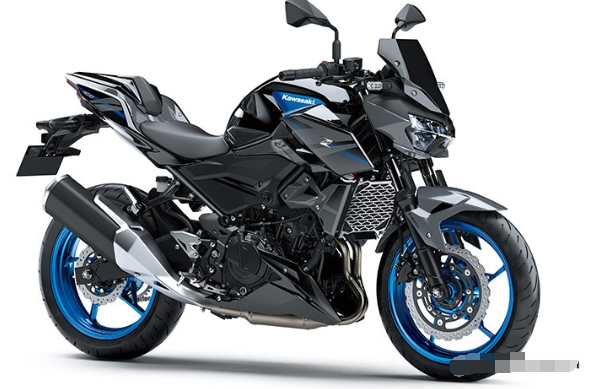 川崎z400首发于泰国,售价4万人民币,值得入手的中量级双缸街车