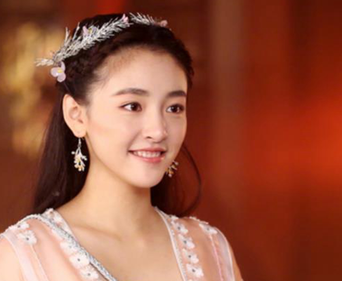 6个扮演公主的女星:陈钰琪垫底,李沁第3,吴倩第4,第1实至名归