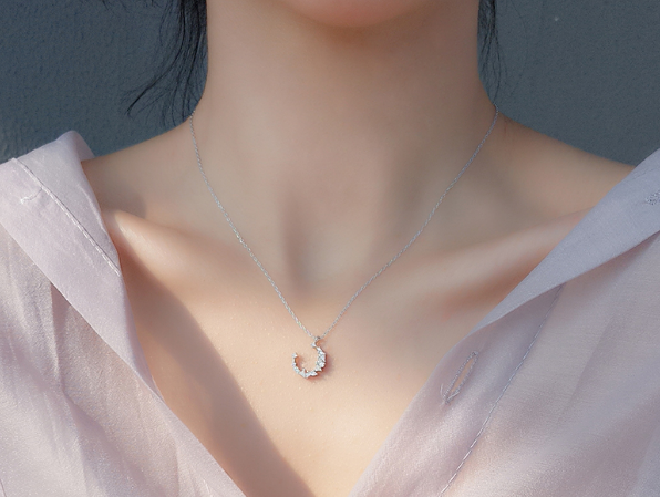 选择这款项链的你,你的致命魅力是伶俐俏皮.