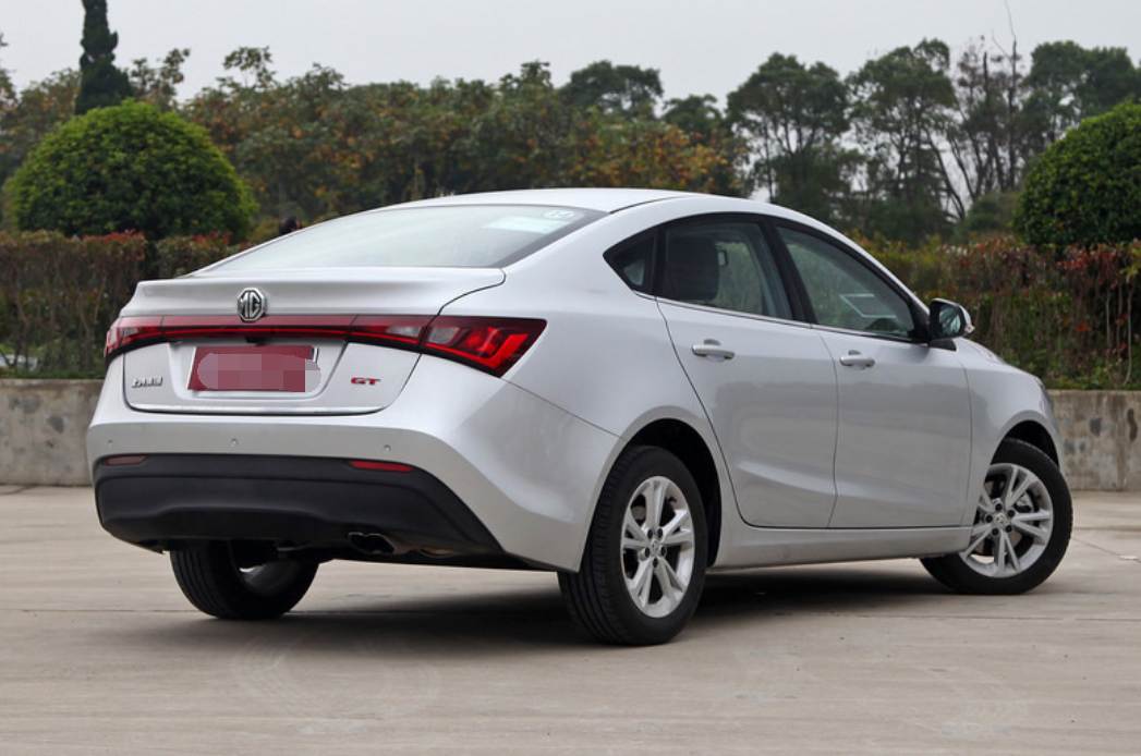 名爵mg锐行,钻石般的凌厉线条,充满了精致气息