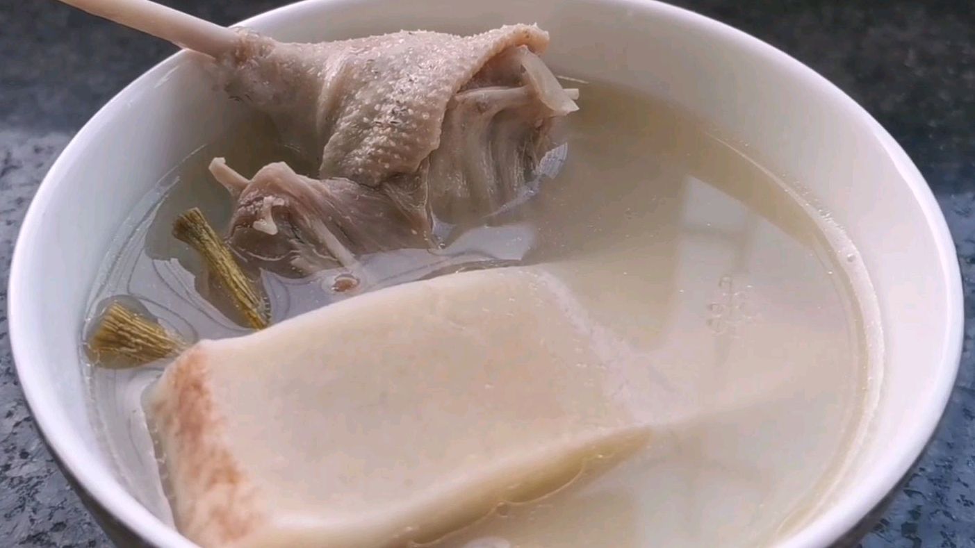 口腔溃疡易上火的朋友试一下这汤水,老广教你煲汤小秘诀