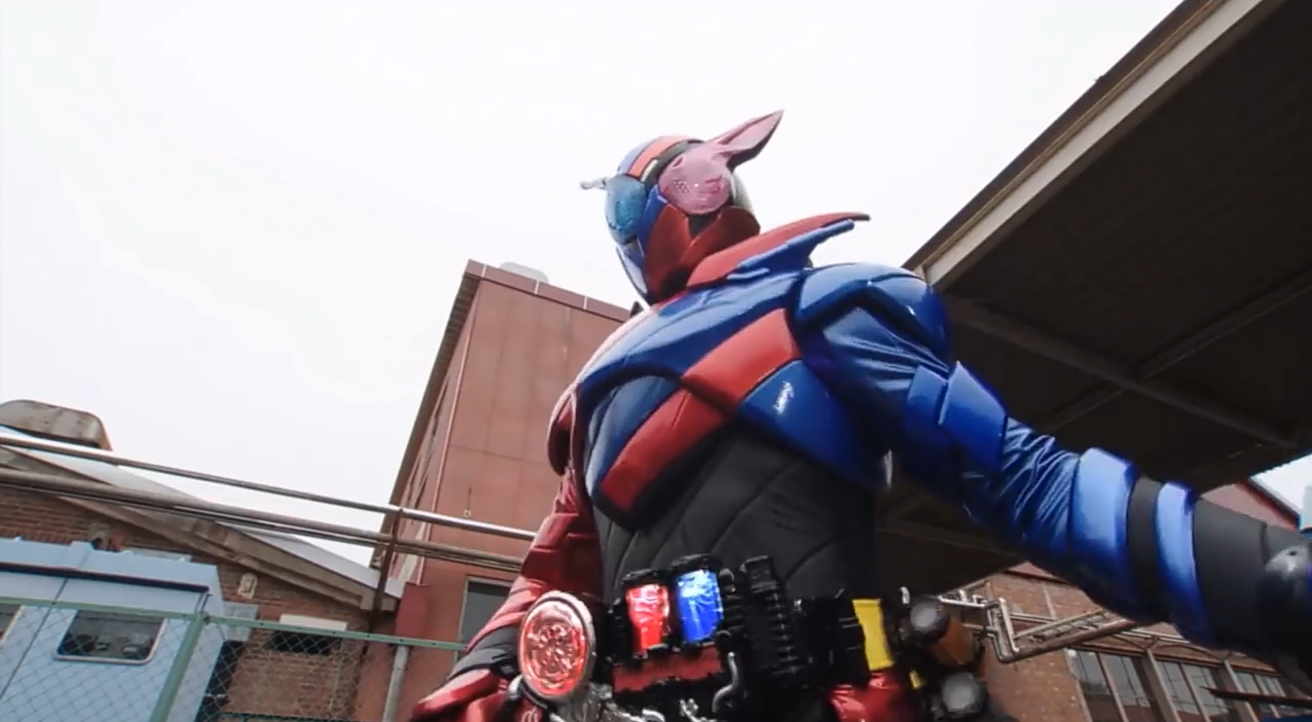 假面骑士有哪些最有创意的骑士踢,甲斗耍帅回旋踢,faiz锁定踢!