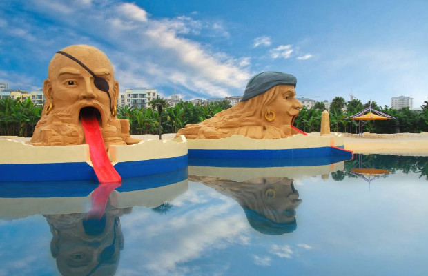 四川神奇的死海,带给游客梦幻的享受,而且老少皆宜