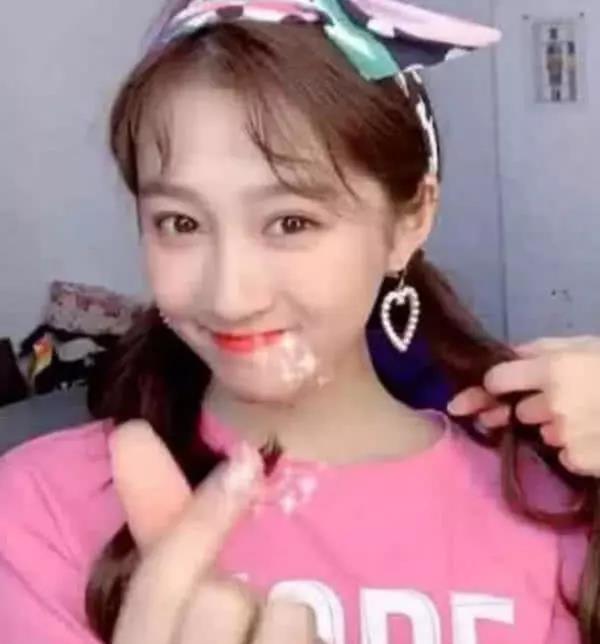 关晓彤自黑曝出"丑照",下一秒露出惊世容颜,女神真皮!