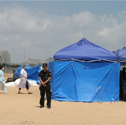 双胞胎女孩青岛确认溺水身亡,母亲将在悔恨中度过