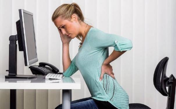 女性常腰痛是怎么回事?或许和这些情况有关,及时发现及时治疗!