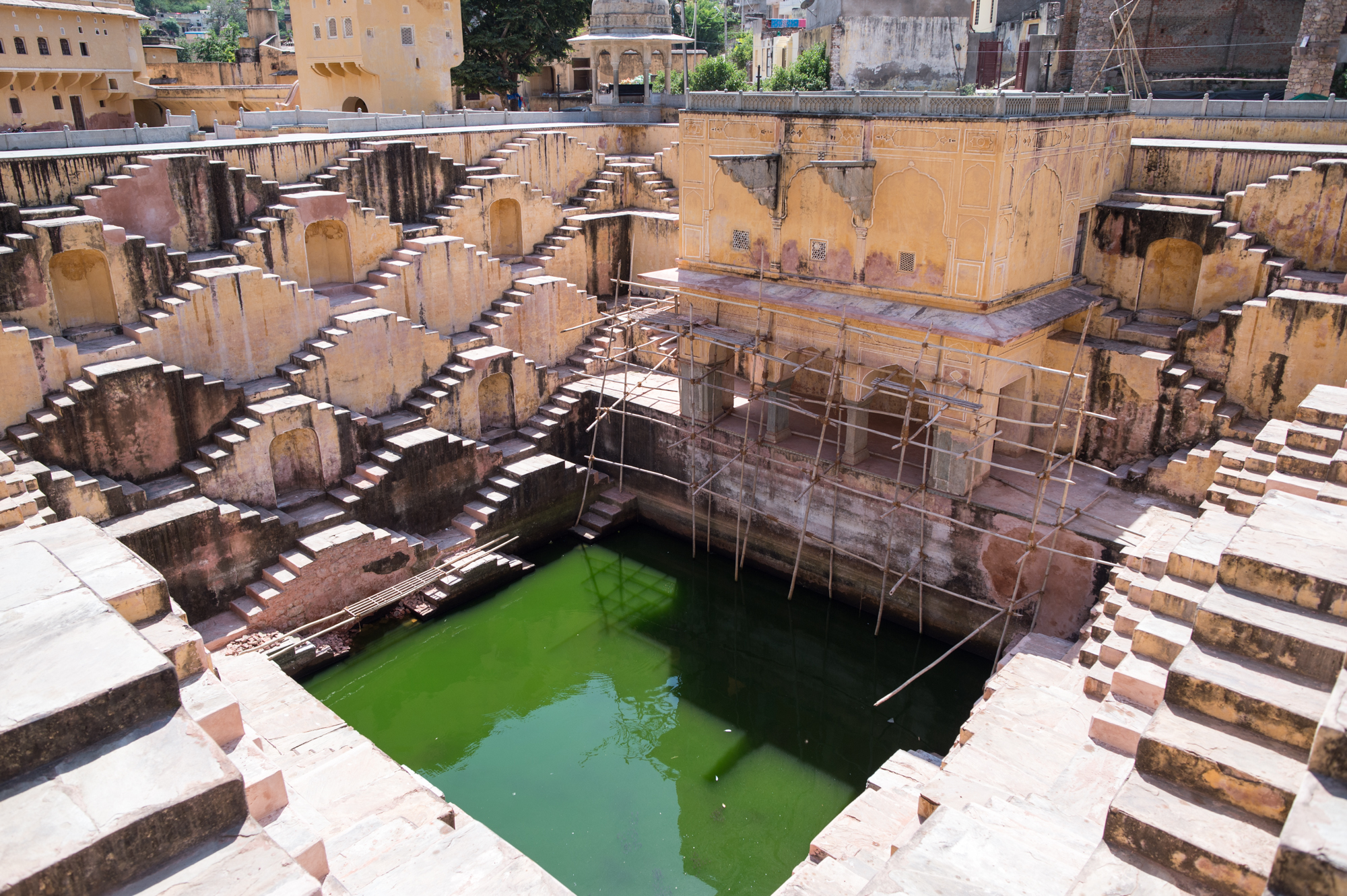 斋普尔阶梯水井,展现了神奇印度古老文明的建筑,至今保存完好!