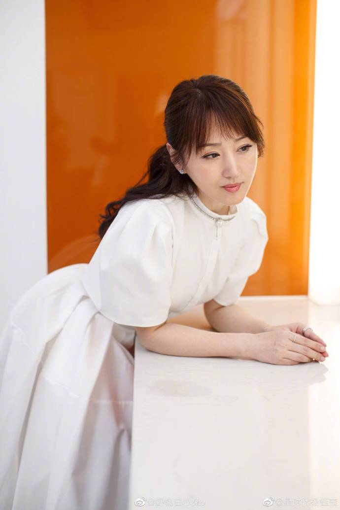 中交替着演/ 记忆在岁月中淡 / 砥砺前行 / 心心雨雨 >>关注#杨钰莹