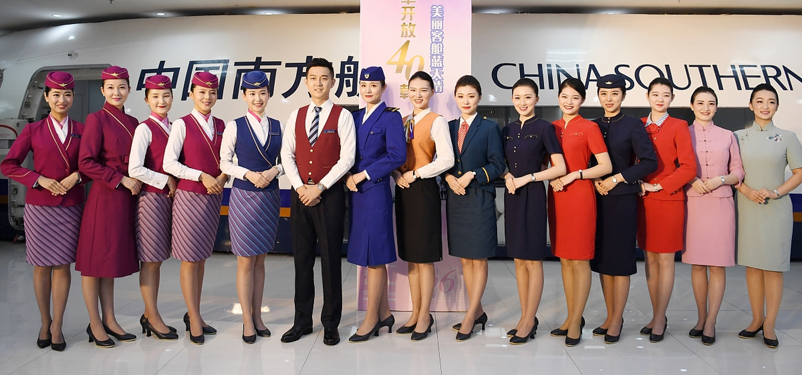 空乘专业就业前景广阔,专业人才需求量大.