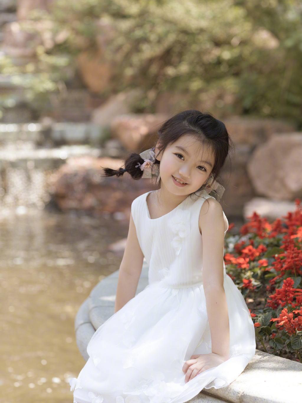 《爸爸去哪4》阿拉蕾小童星长大了,8岁就美成小仙女,像童话公主