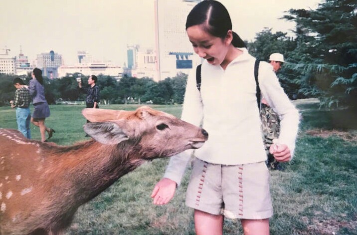 胡一菲娄艺潇晒童年旧照,网友:从小到大都没有变化!