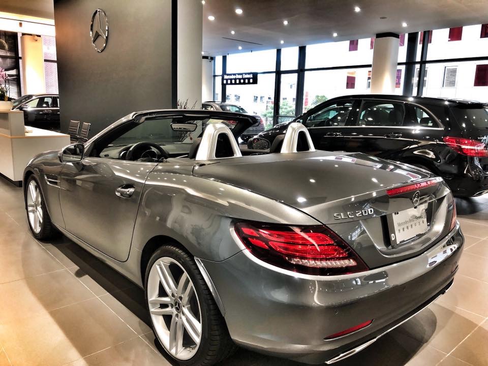 全新奔驰slc200,优雅的小跑车