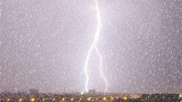 奇怪:寒冬腊月多地边下雪边打雷,这是咋回事?对农业有啥影响?